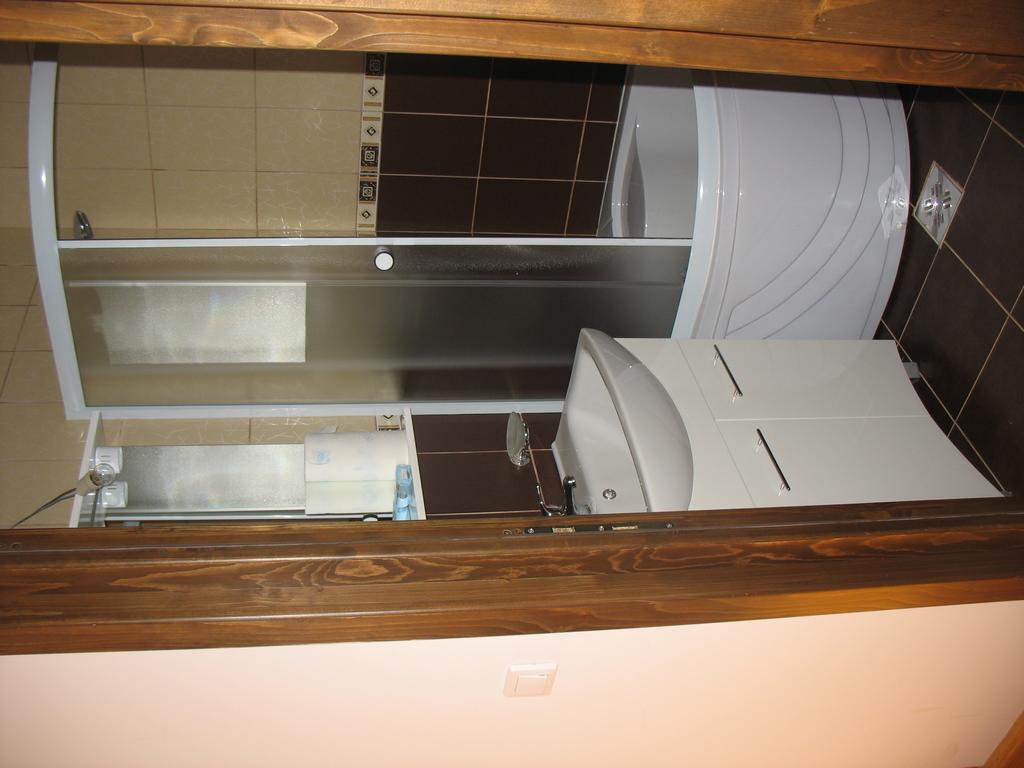 Casele de vacanta Luca&Vicentiu Botiza Habitación foto